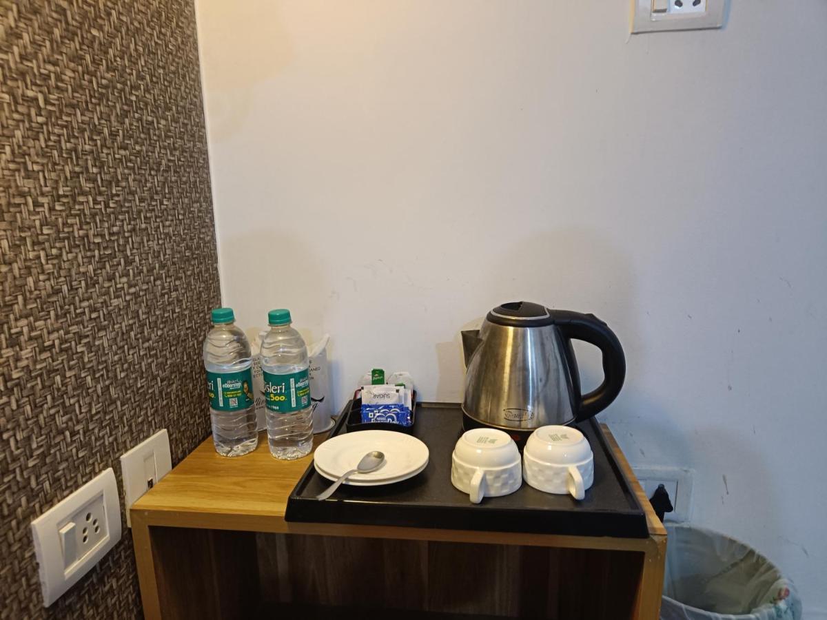 Hotel The Dwelling Paradise Greater Noida Exterior foto